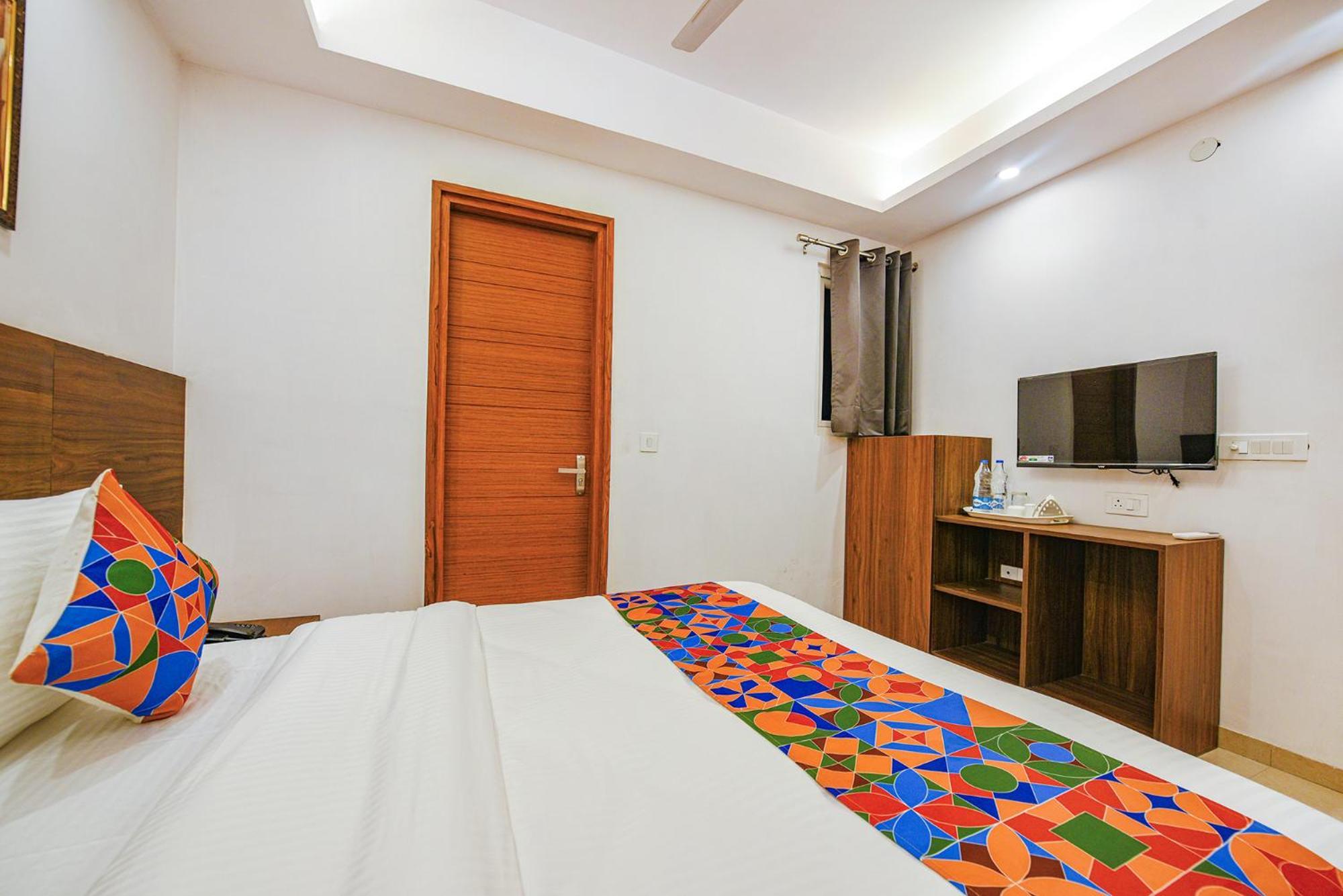 Fabhotel Sparkling - Nr Yashobhoomi Convention Centre Дели Экстерьер фото